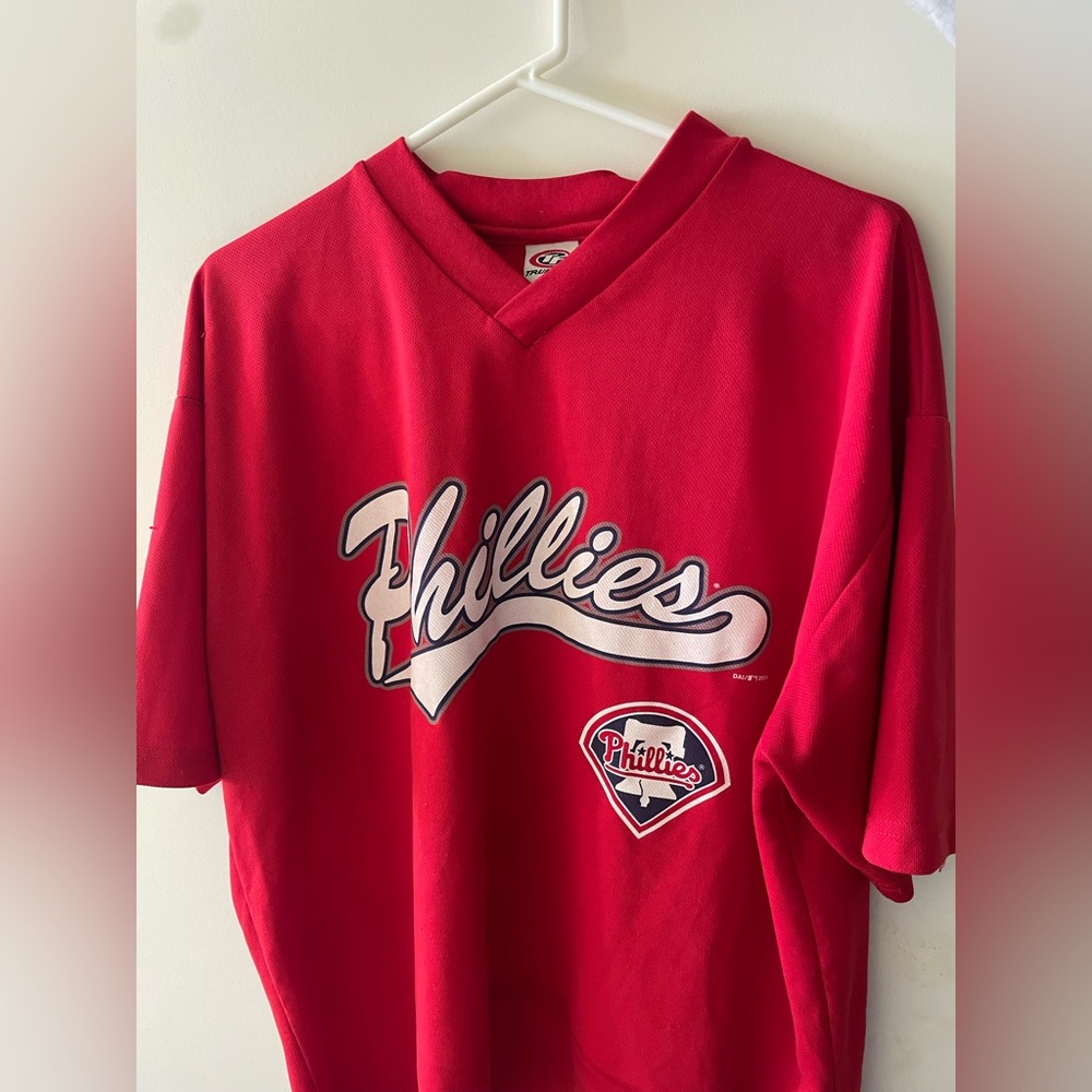 Phillies are back in the playoffs! 2001 vintage Phillies fan shirt!🔥
